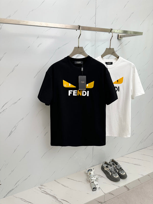 Fendi: T-shirt