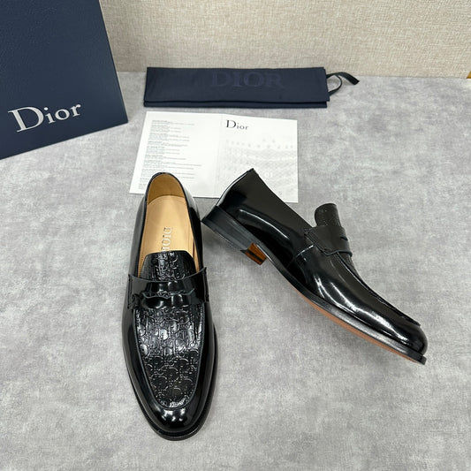 Christian Dior: Casual Loafers