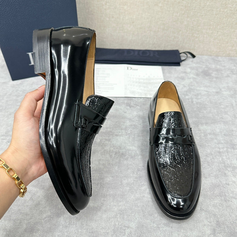 Christian Dior: Casual Loafers