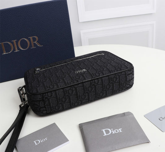 Christian Dior: Handbag