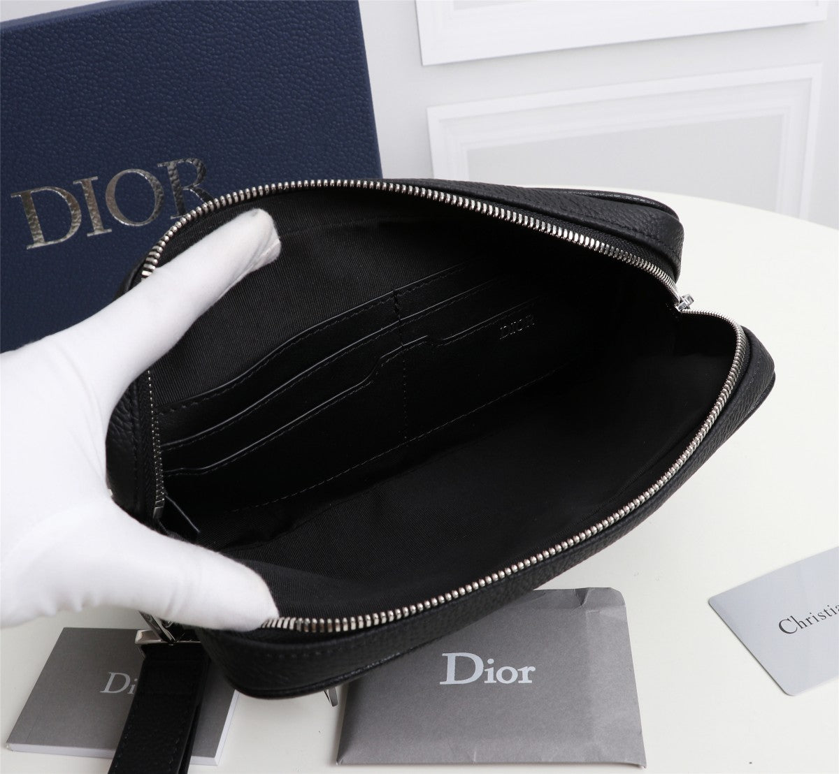 Christian Dior: Handbag