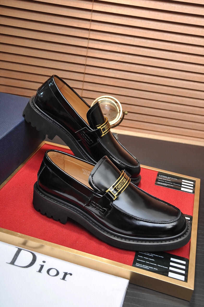 Christian Dior: Casual Loafers