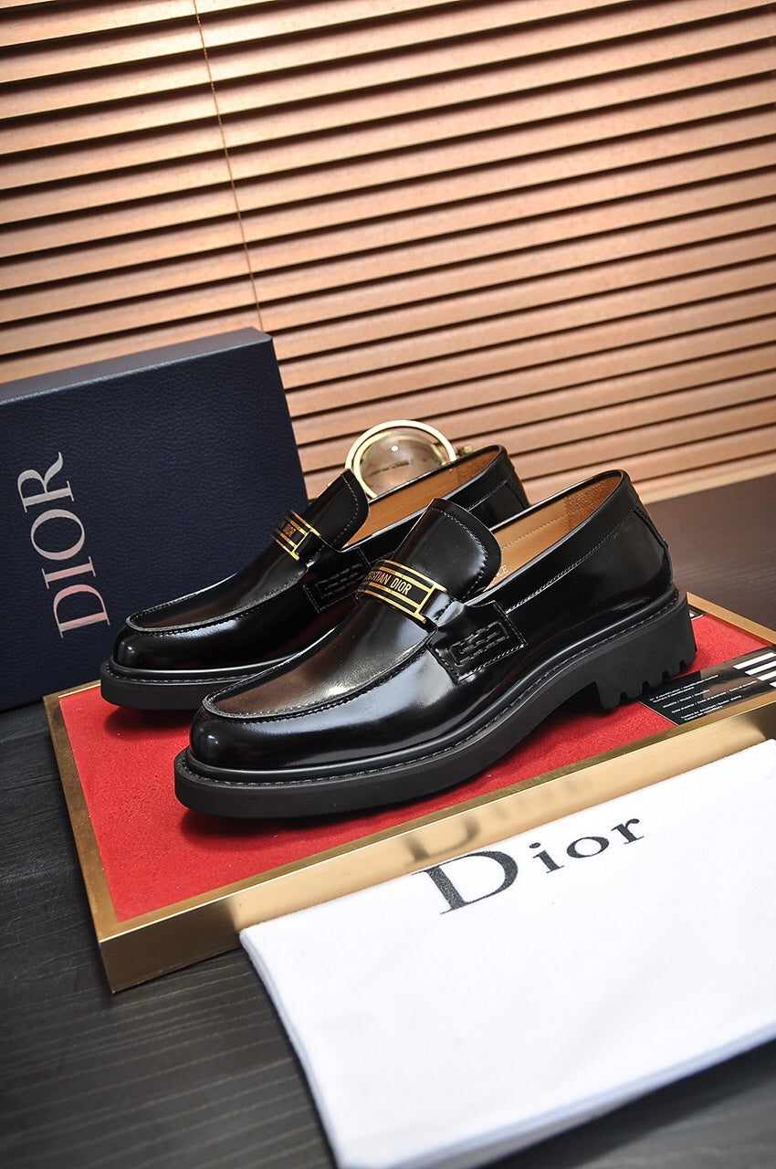 Christian Dior: Casual Loafers